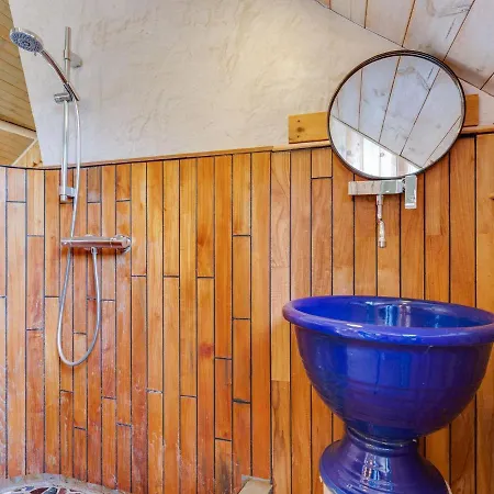 Holiday home Loft With Jacuzzi And Sauna